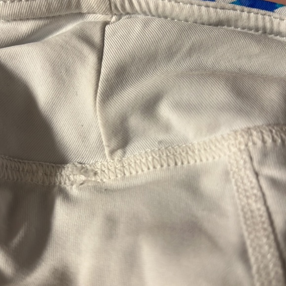 Lilly Pulitzer Luxletic Gardenia Skort UPF 50+ - Picture 10 of 10